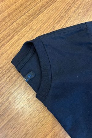 t- shirt trad. infantil bordada preto 1